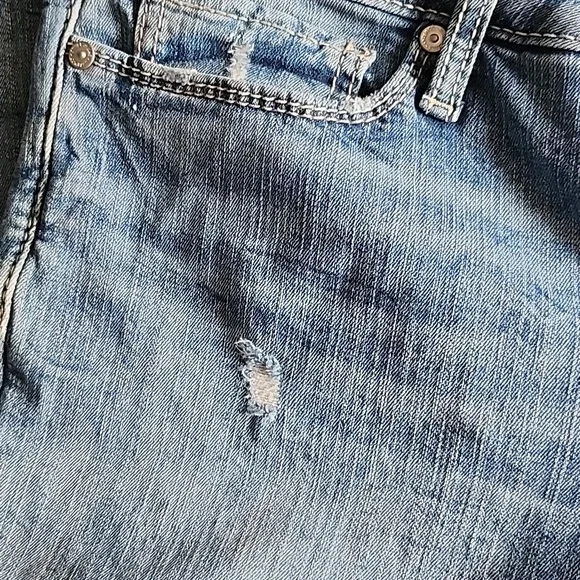 Silver Jeans Suki Capri - Picture 4 of 6